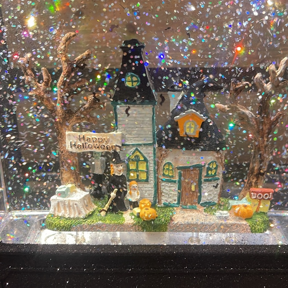MAGICAL! WATCH Video! Halloween Decor Lighted Glitter Lantern - Picture 4 of 9
